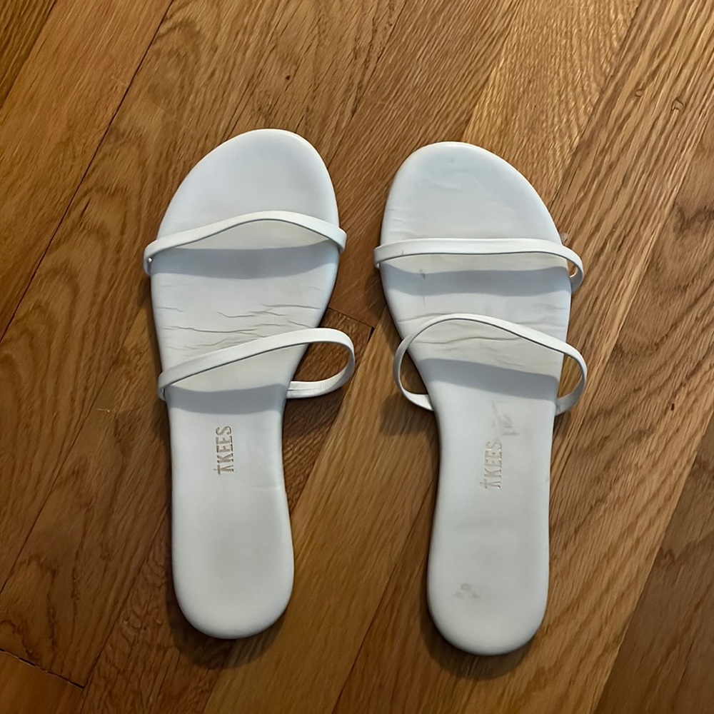 Tkees white slides